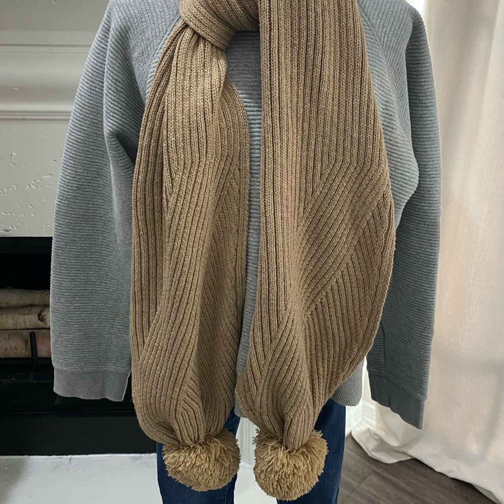 NWOT TAN KNIT SCARF WITH POM POMS